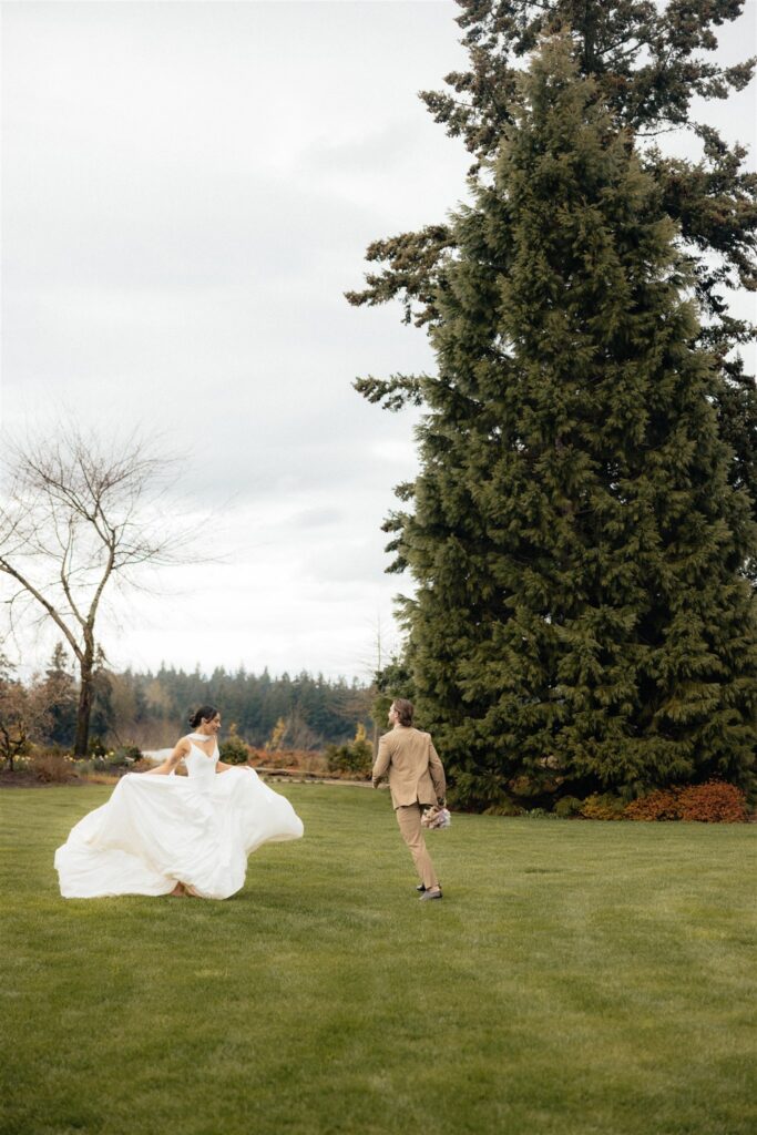 The Ultimate Guide to Hosting a Romantic Chateau de Lis Wedding