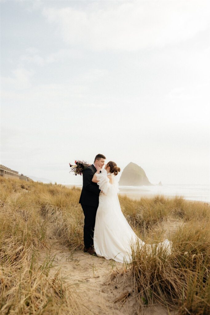 How to Plan a Romantic Cannon Beach Elopement (Inspired by This Stunning Styled Shoot)