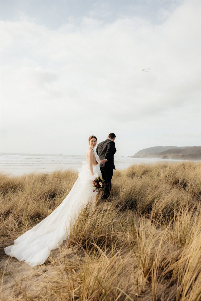 elegant and carefree bridal photos 