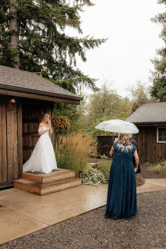 Why a Hillside Farms Wedding Is Perfect: Even on a Rainy Day!
