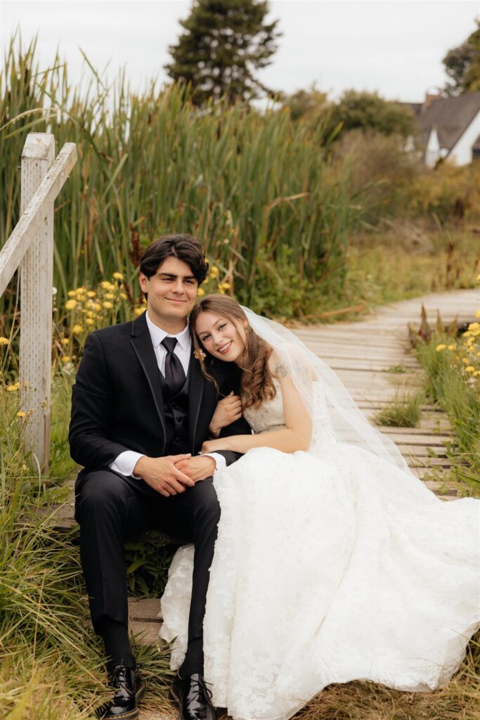 bride, and groom, hugging
