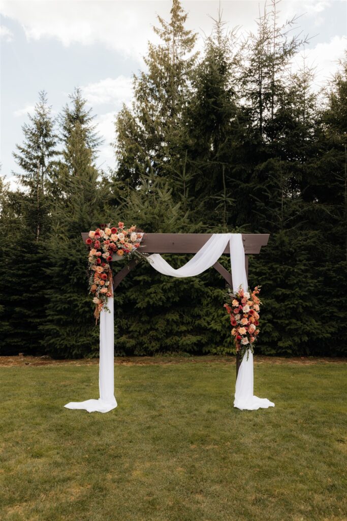 stunning florals at the wedding ceremony