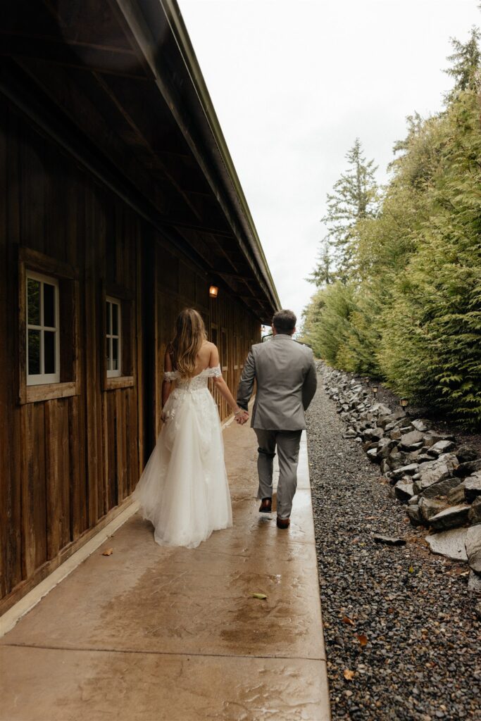 Why a Hillside Farms Wedding Is Perfect: Even on a Rainy Day!
