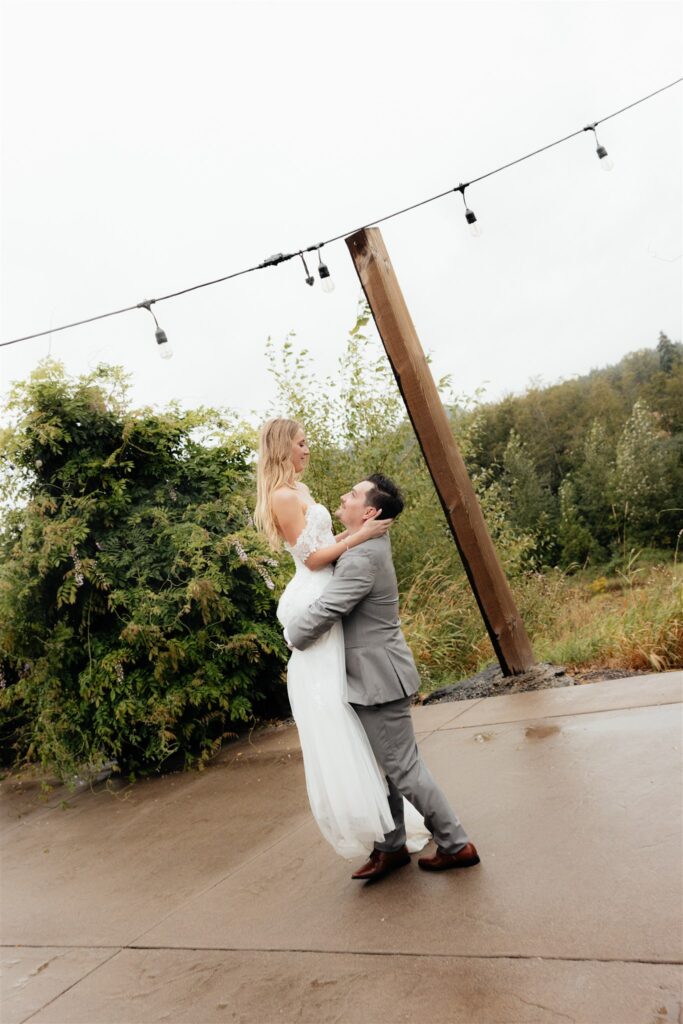 Why a Hillside Farms Wedding Is Perfect: Even on a Rainy Day!