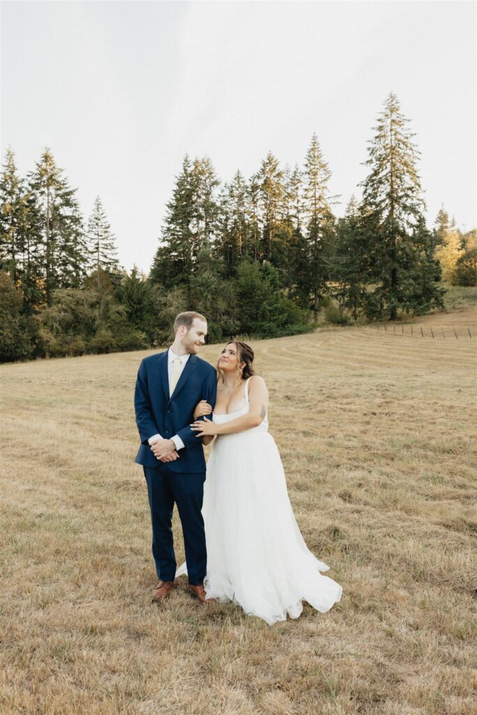 Ella & Andrew’s Orchard at Sunshine Hill Wedding With the Most Iconic Getaway Car