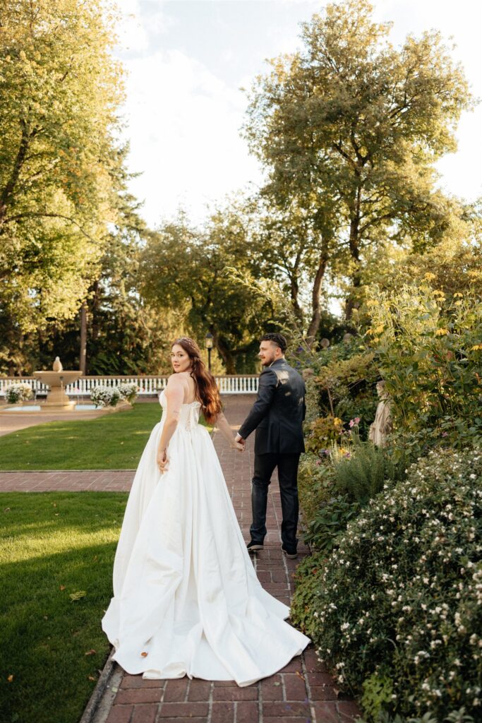 Lairmont Manor Wedding Guide: Why This Bellingham Venue Is a Dream for Film-Inspired Photos