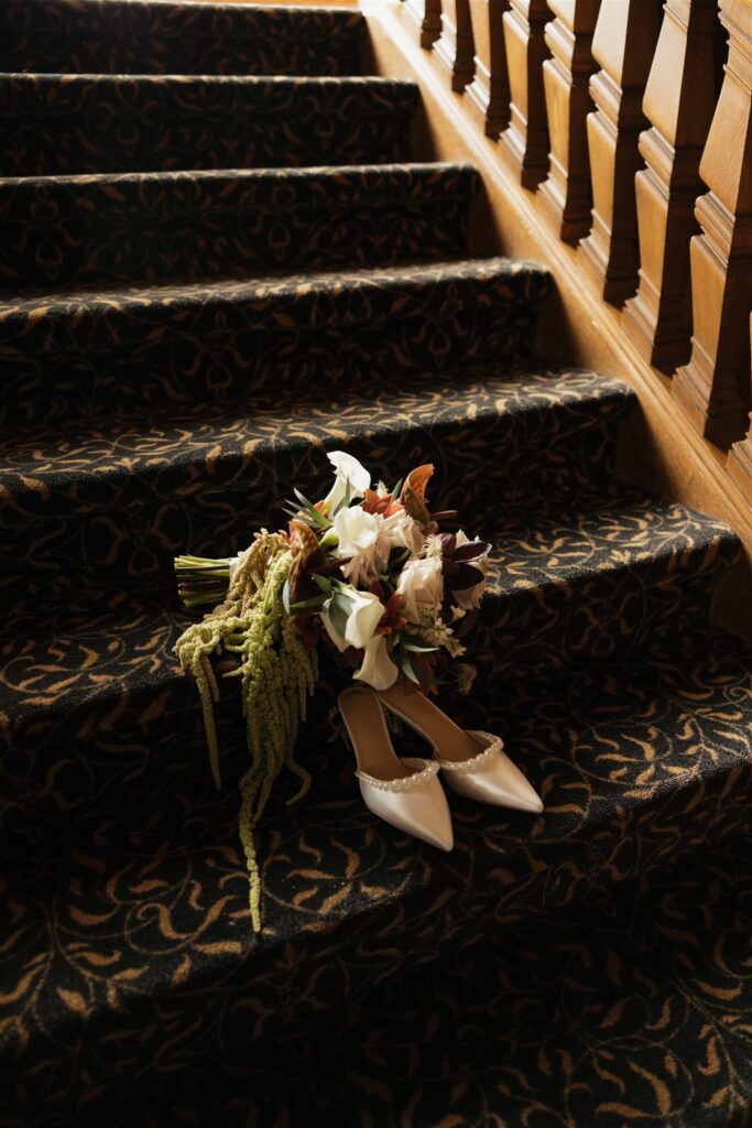 Lairmont Manor Wedding Guide: Why This Bellingham Venue Is a Dream for Film-Inspired Photos