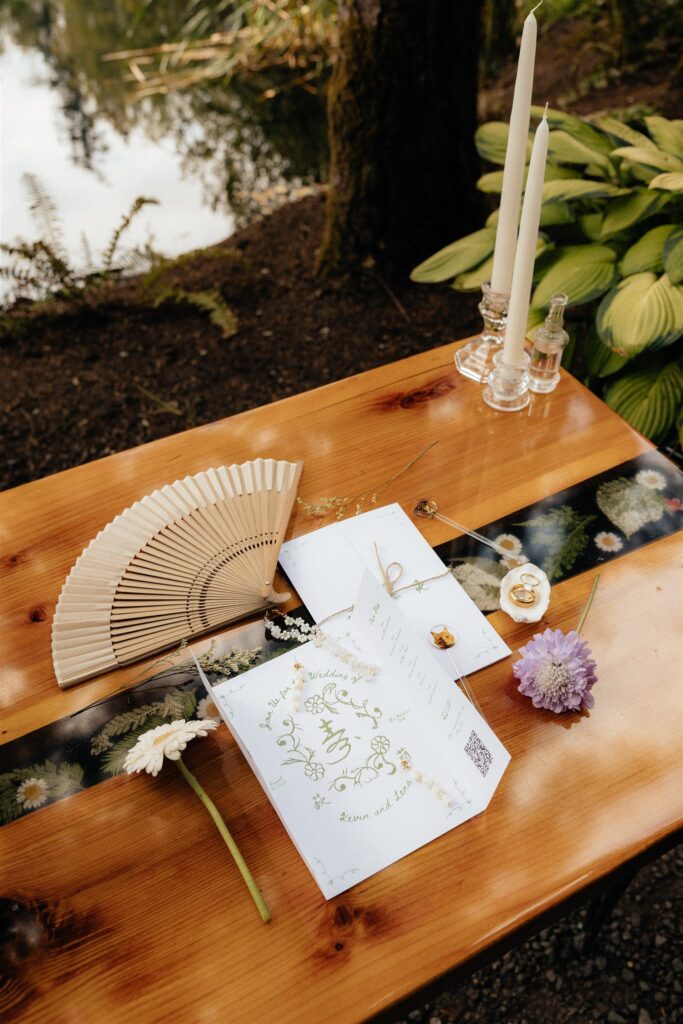 cute picture of the wedding details