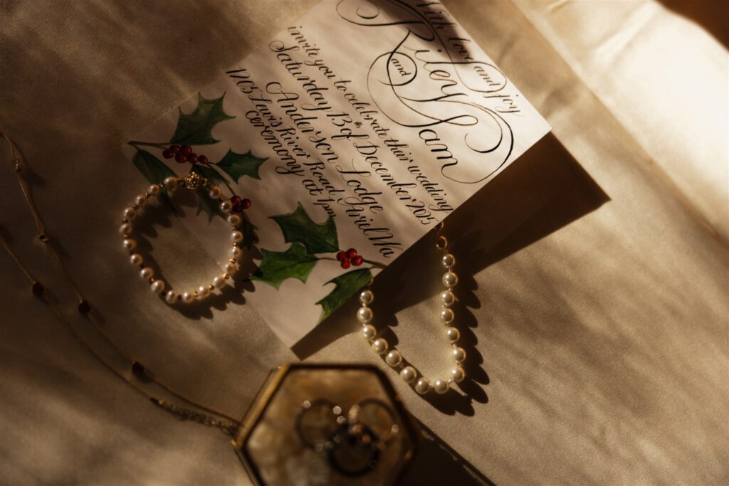 PNW Woodsy Christmas Wedding at Anderson Lodge in Ariel, Washington