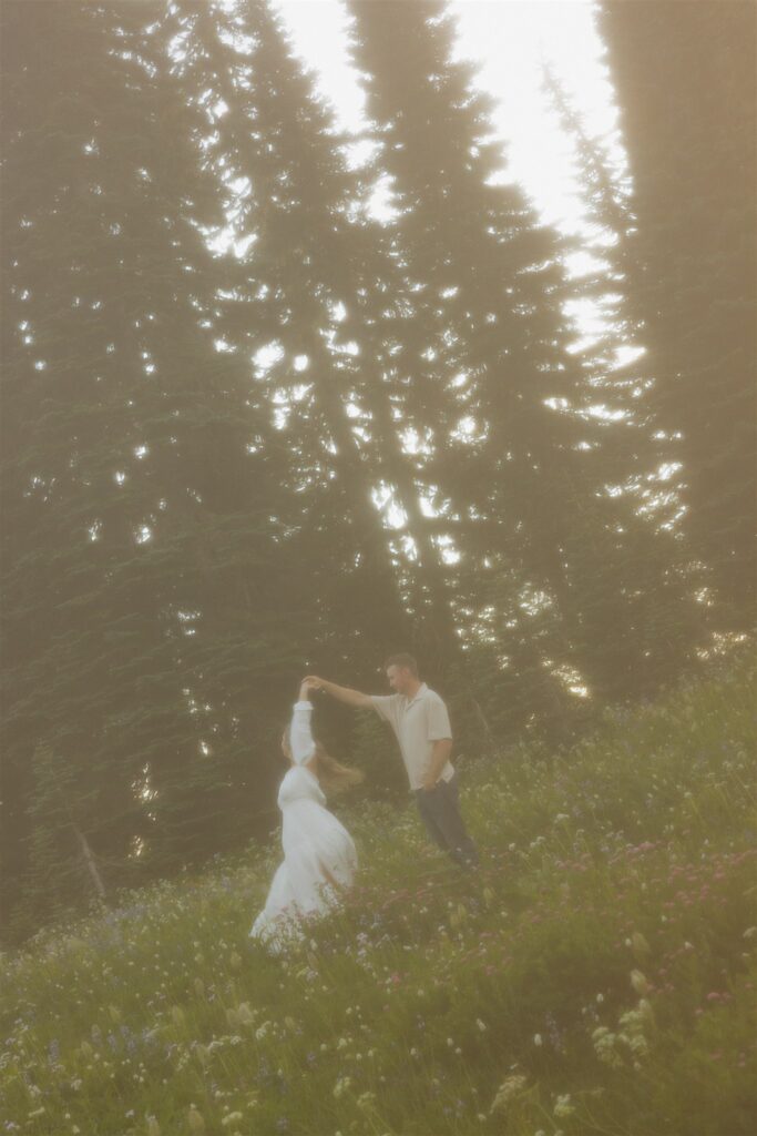 couple dancing during their photoshoot