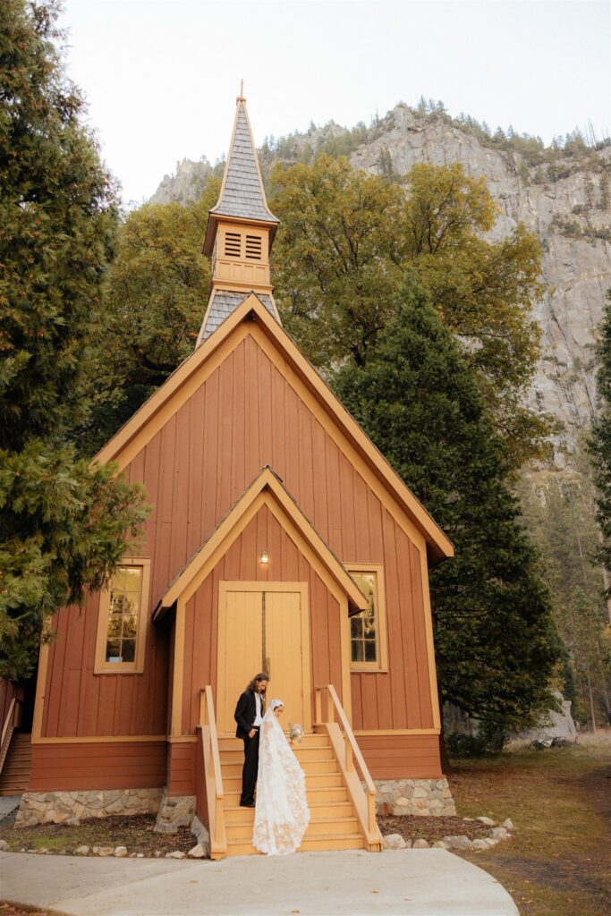 The Best Yosemite Elopement Photo Locations for Unreal Wedding Portraits