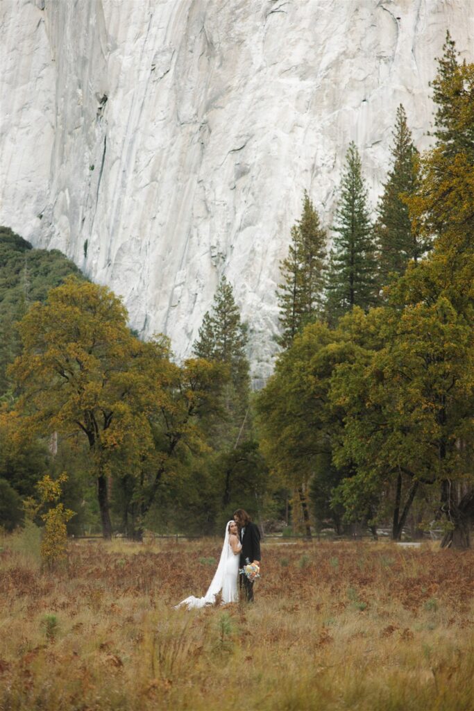 The Best Yosemite Elopement Photo Locations for Unreal Wedding Portraits