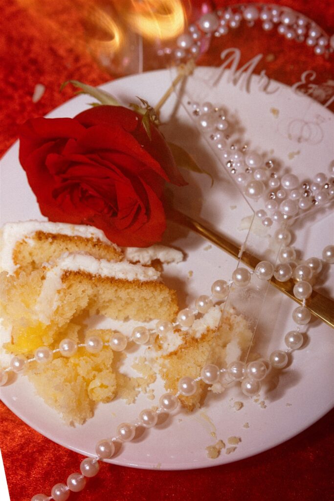 A Romantic Valentine’s Day Wedding at The Bindery in Washington with Editorial Flash & Candlelit Vibes