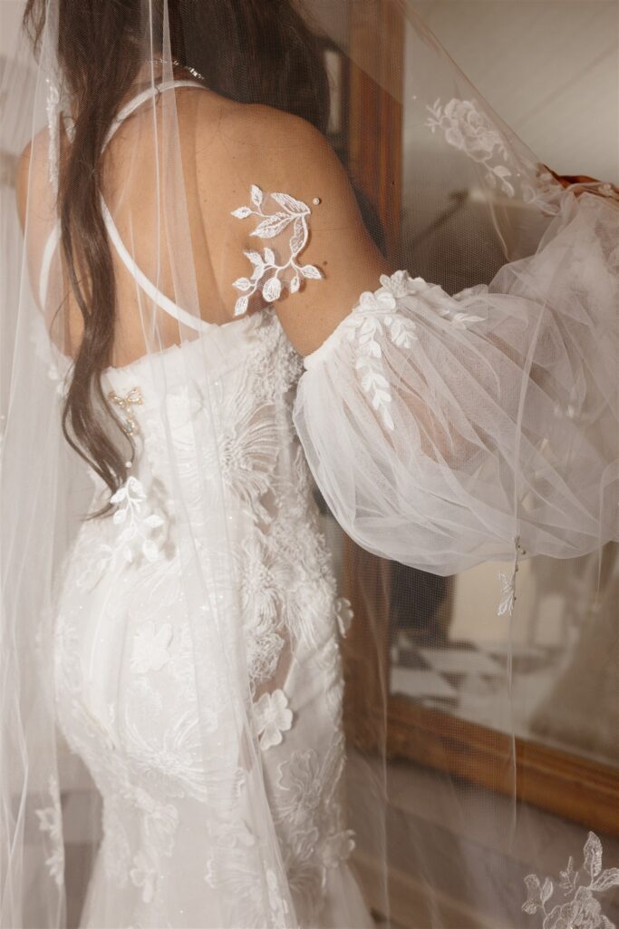 A Romantic Valentine’s Day Wedding at The Bindery in Washington with Editorial Flash & Candlelit Vibes