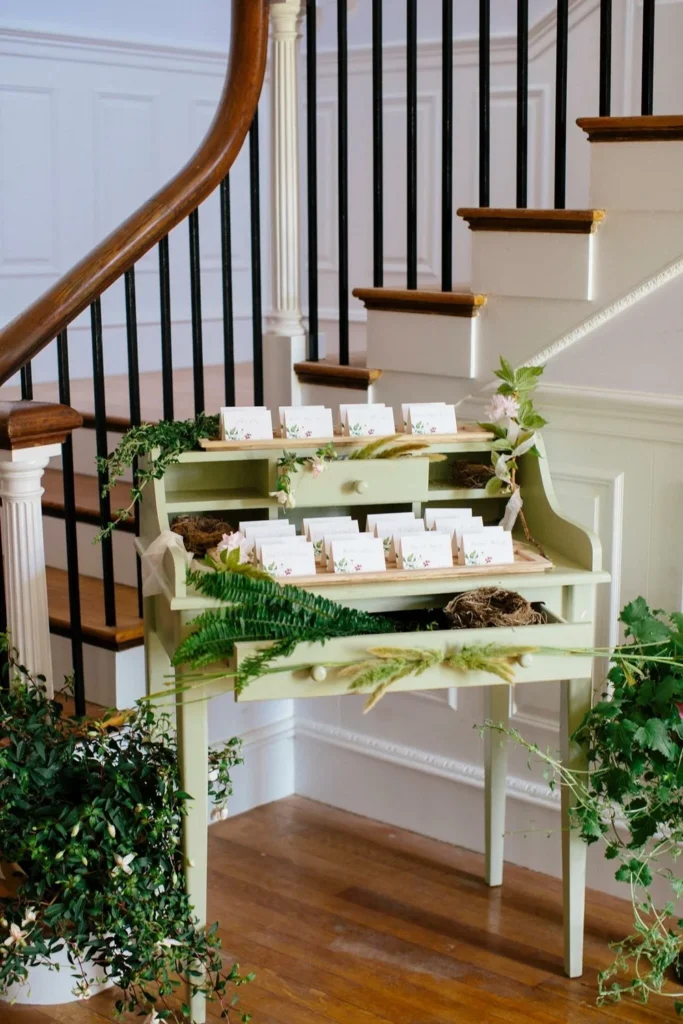 stunning timeless wedding details