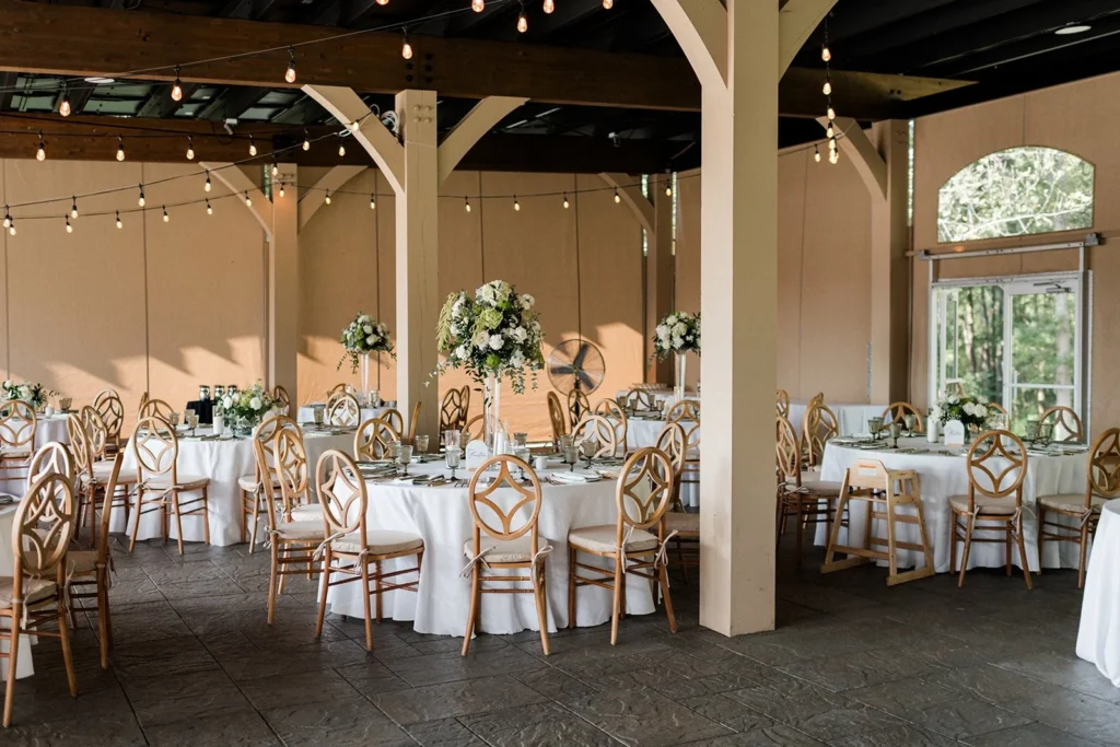 stunning ceremony decor