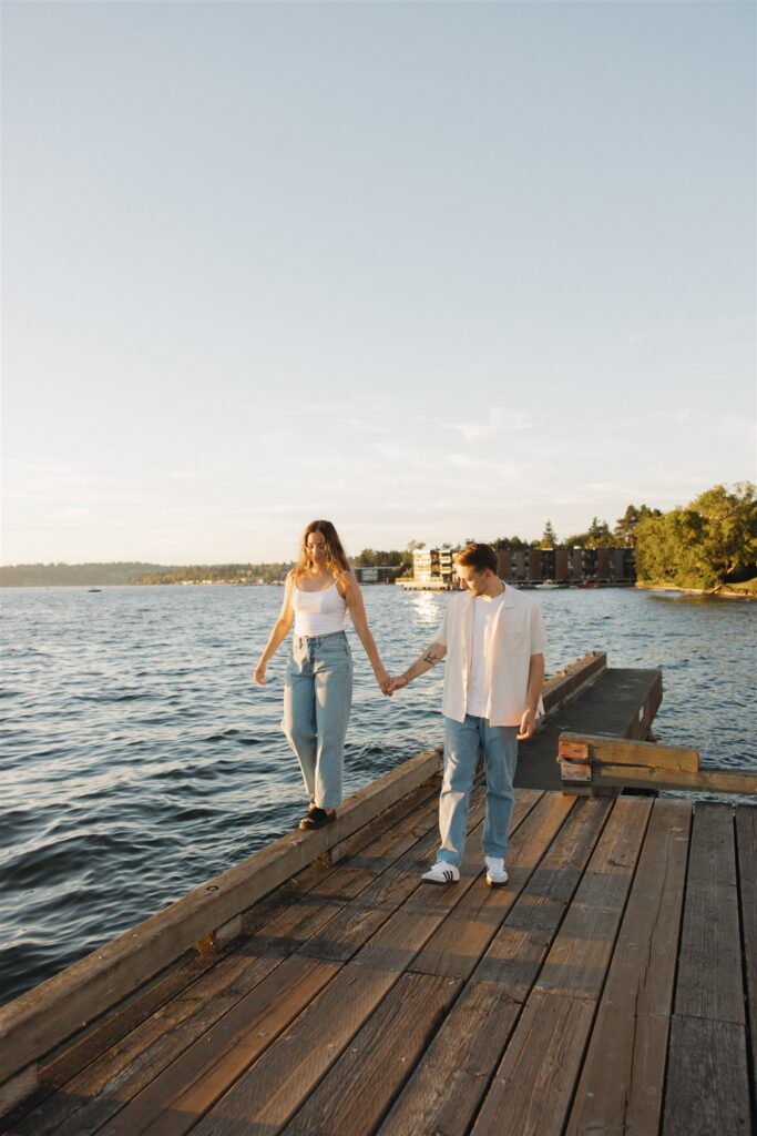 This Woodmark Hotel Engagement Session in Kirkland Felt Straight Out of a Romance Movie