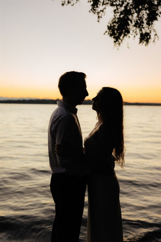 This Woodmark Hotel Engagement Session in Kirkland Felt Straight Out of a Romance Movie