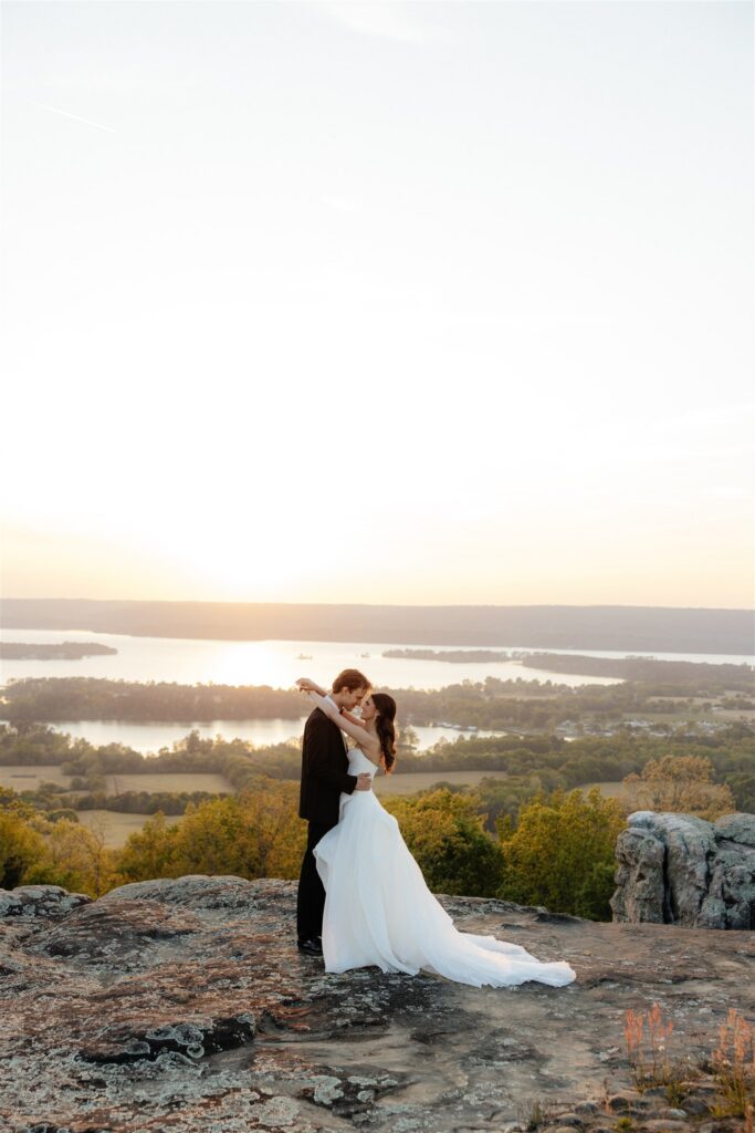 Planning a Wedding at Stone Haven in Section, Alabama | A Complete Venue Guide