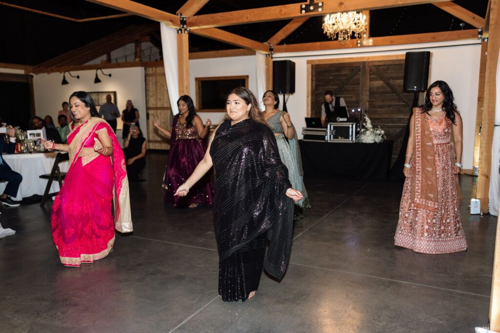Planning a Wedding at Liljebeck Farms? Here's What a 10-Hour Wedding Day Can Look Like