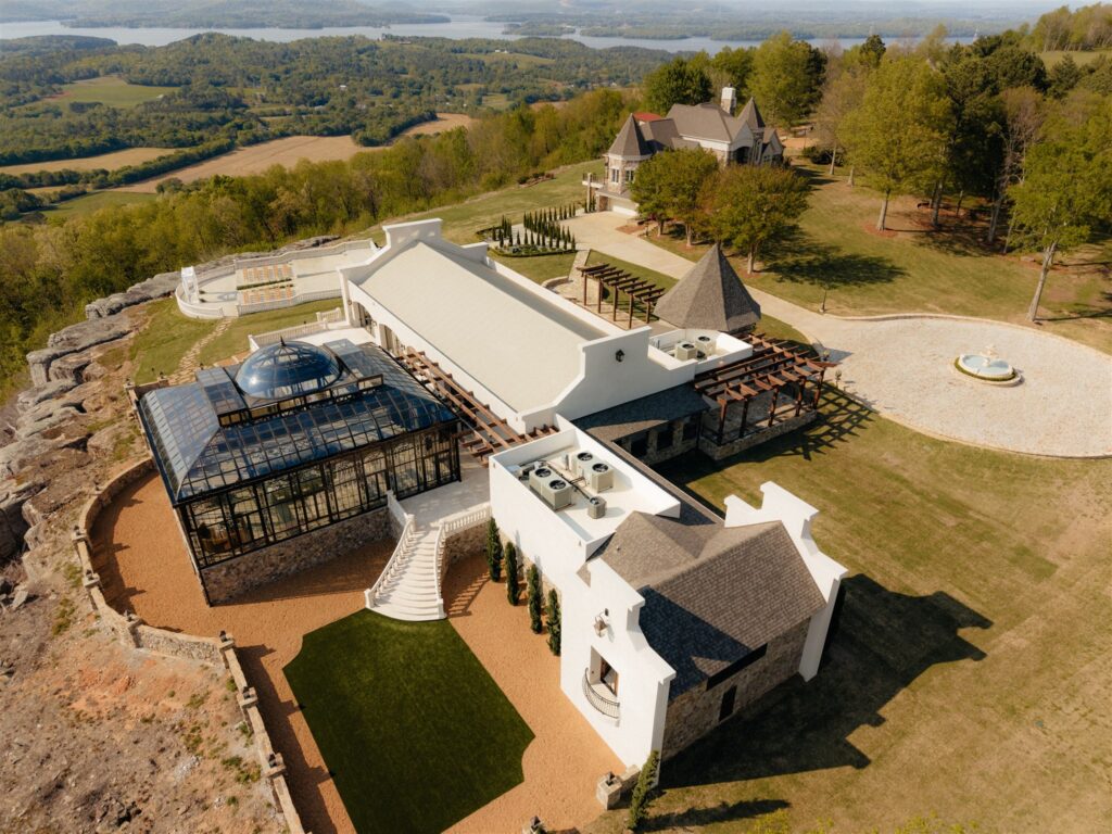 Planning a Wedding at Stone Haven in Section, Alabama | A Complete Venue Guide