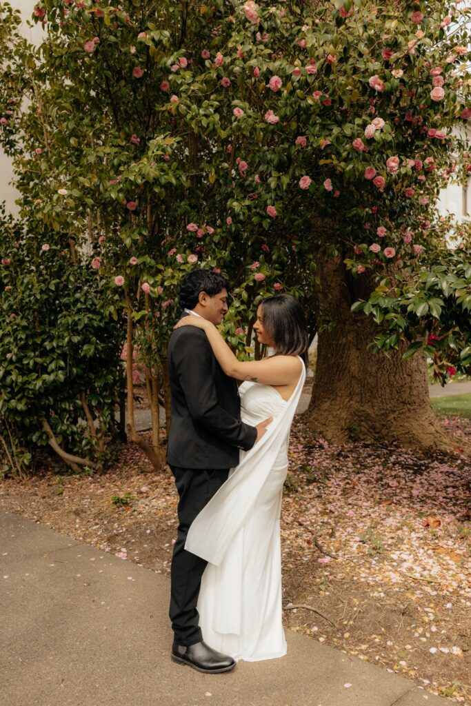 Classy Washington State Capitol Building Engagement Photos in Olympia, WA