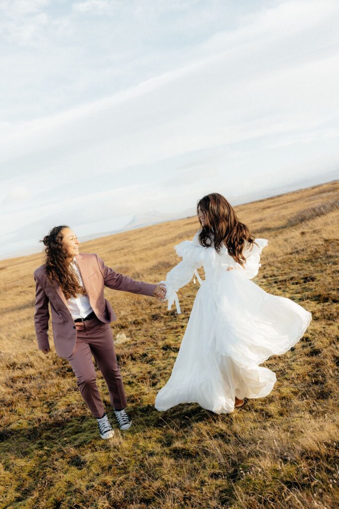 intimate elopement in iceland