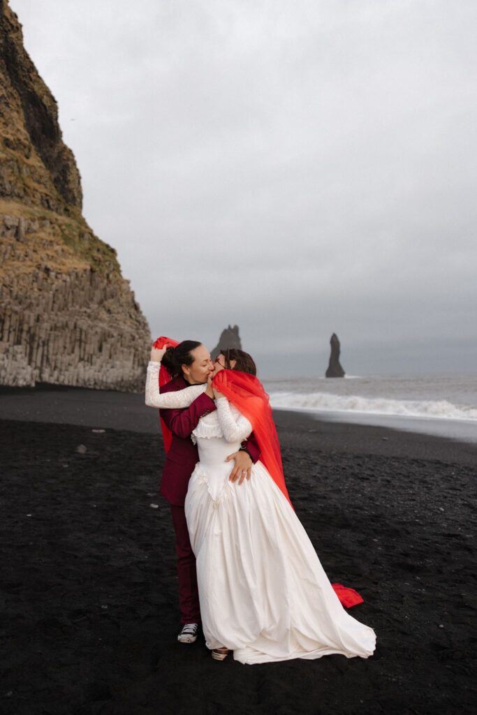Planning a Multi-Day Iceland Elopement: More Time, More Memories, More Adventure