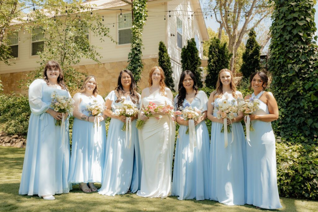 beautiful picture of the bride and her bridesmaids