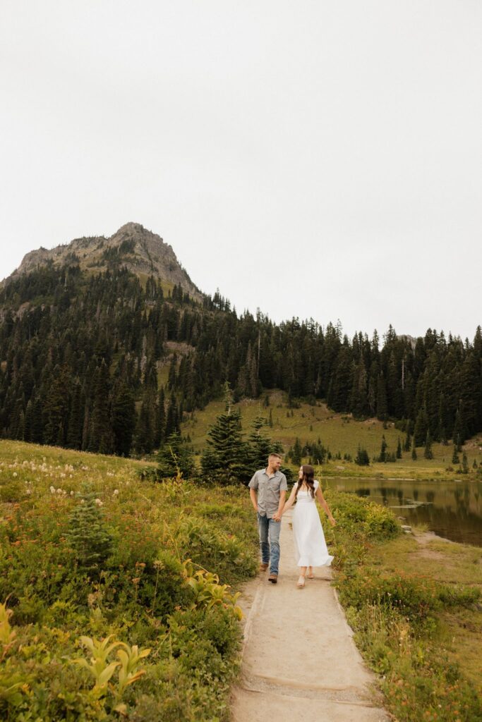 golden hour couple portraits in VA