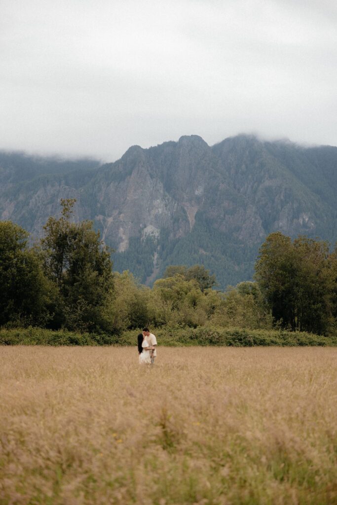 Moody Couples Photos at Elk Fields in North Bend, Washington