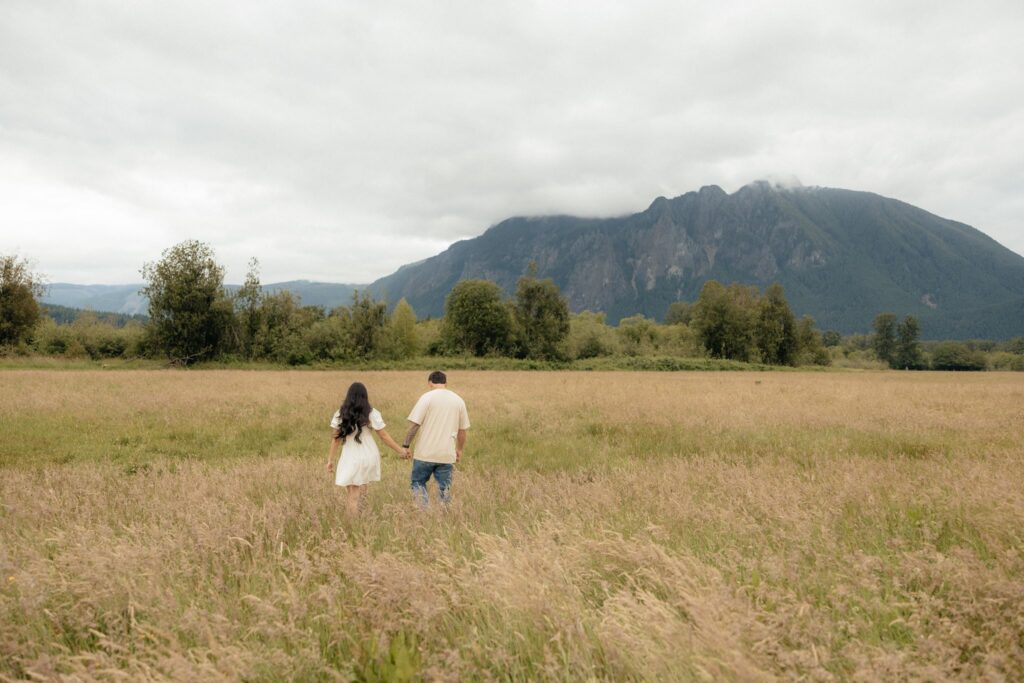 Moody Couples Photos at Elk Fields in North Bend, Washington