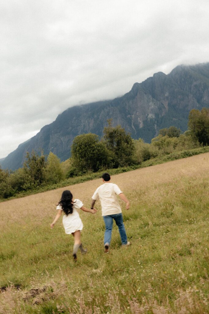 Moody Couples Photos at Elk Fields in North Bend, Washington