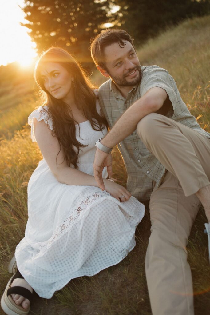 stunning golden hour couple session in WA