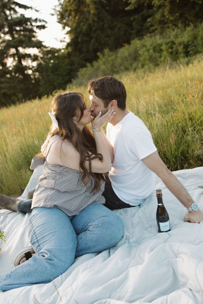 golden hour engagement portraits