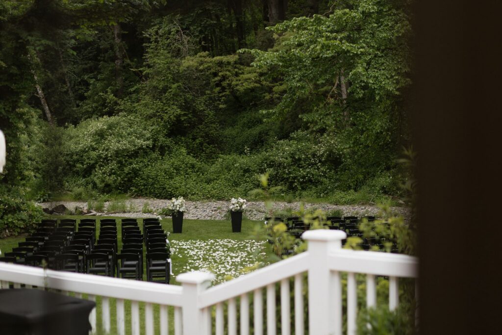stunning florals at the wedding ceremony