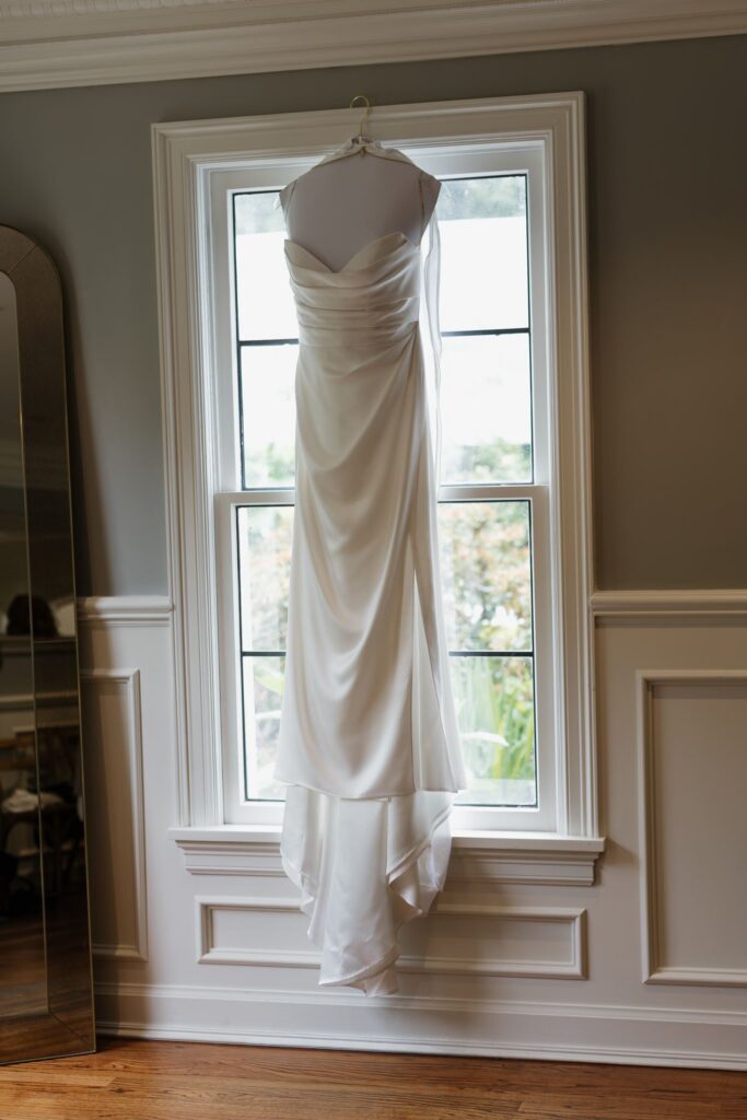 stunning picture of the wedding bouquet