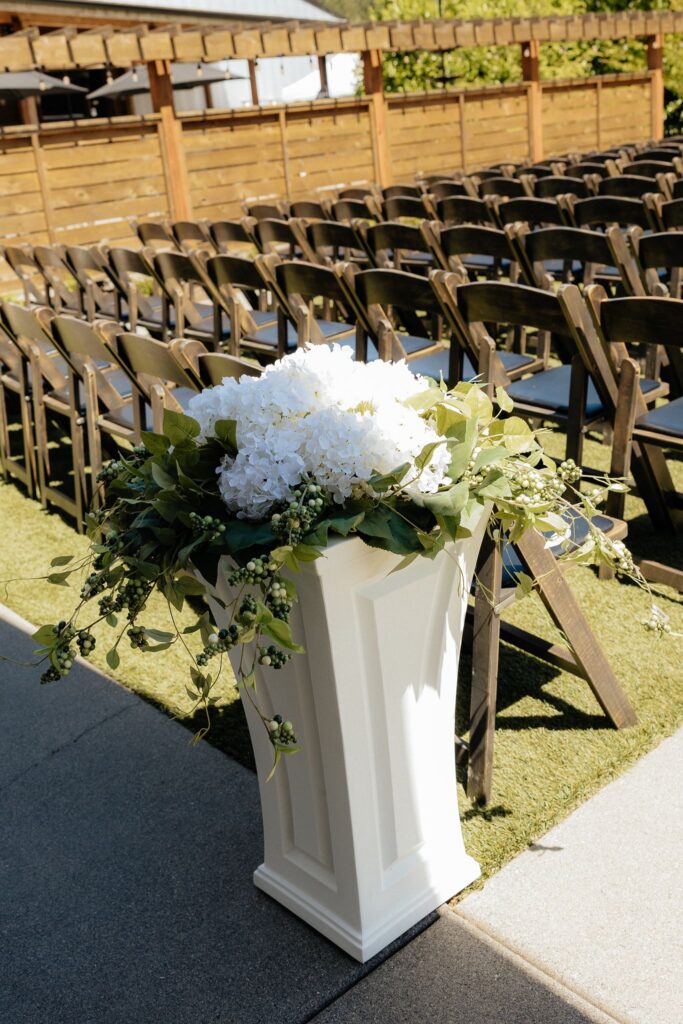 stunning florals at the wedding ceremony