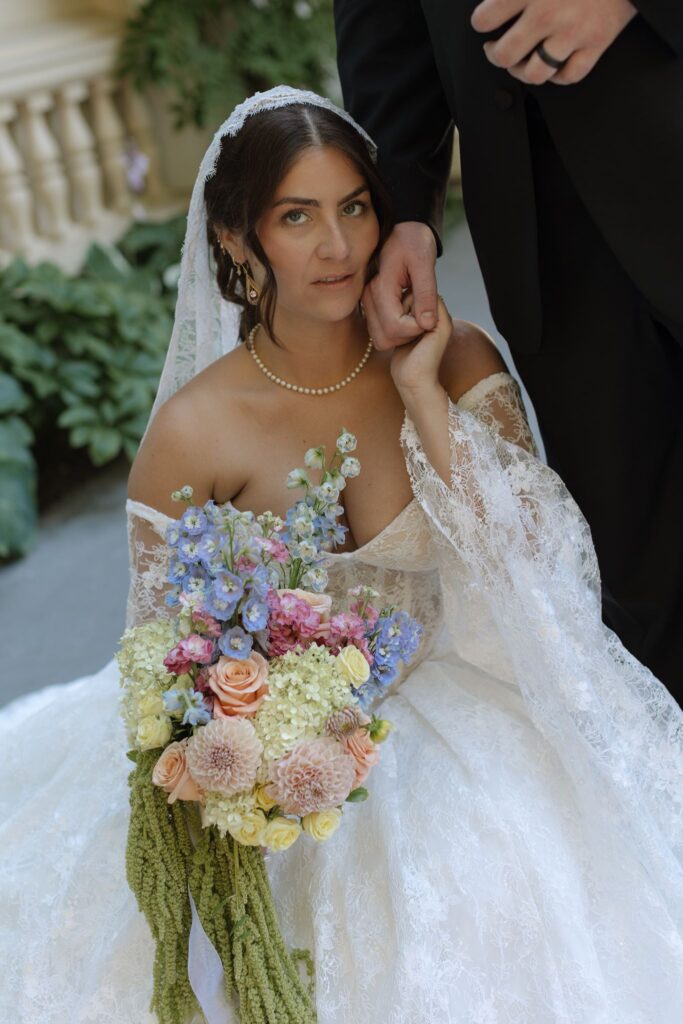 Beautiful picture of the bride before her wedding ceremony