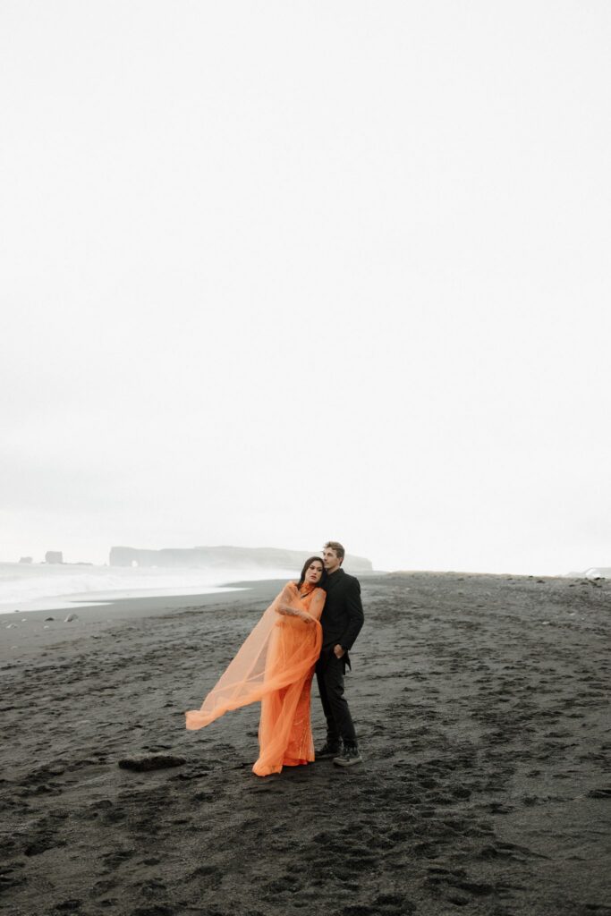 romantic couple portraits in iceland